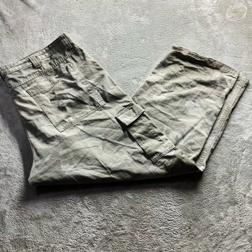 Wrangler Cano cargo pants size 42x30 Stylish Camo size 42x30
